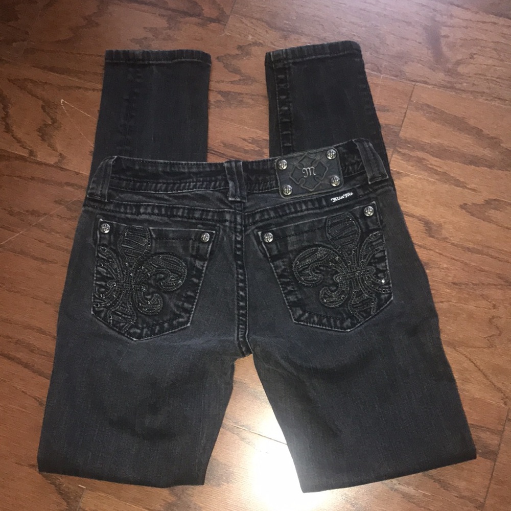 Miss Me skinny black studded fleur de lys jeans size 29